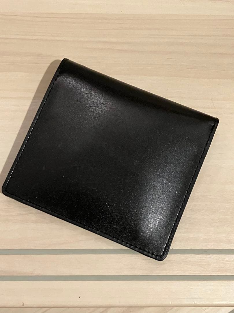 未使用　agnes b. アニエスベー　ロゴ　ブラック　レザー　二つ折り財布