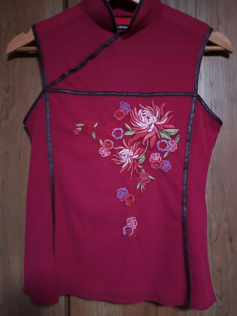 【Vivienne Tam】 花柄　刺繍　チャイナ　タンクトップ　ノースリーブ