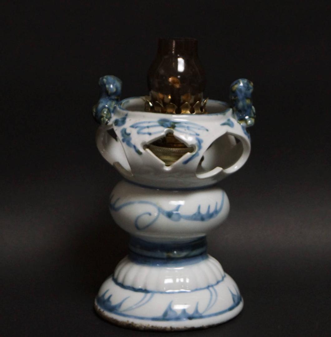 古伊万里 染付『唐草文』透かし彫り 油灯 オイルランプ 獅子双耳★時代物★