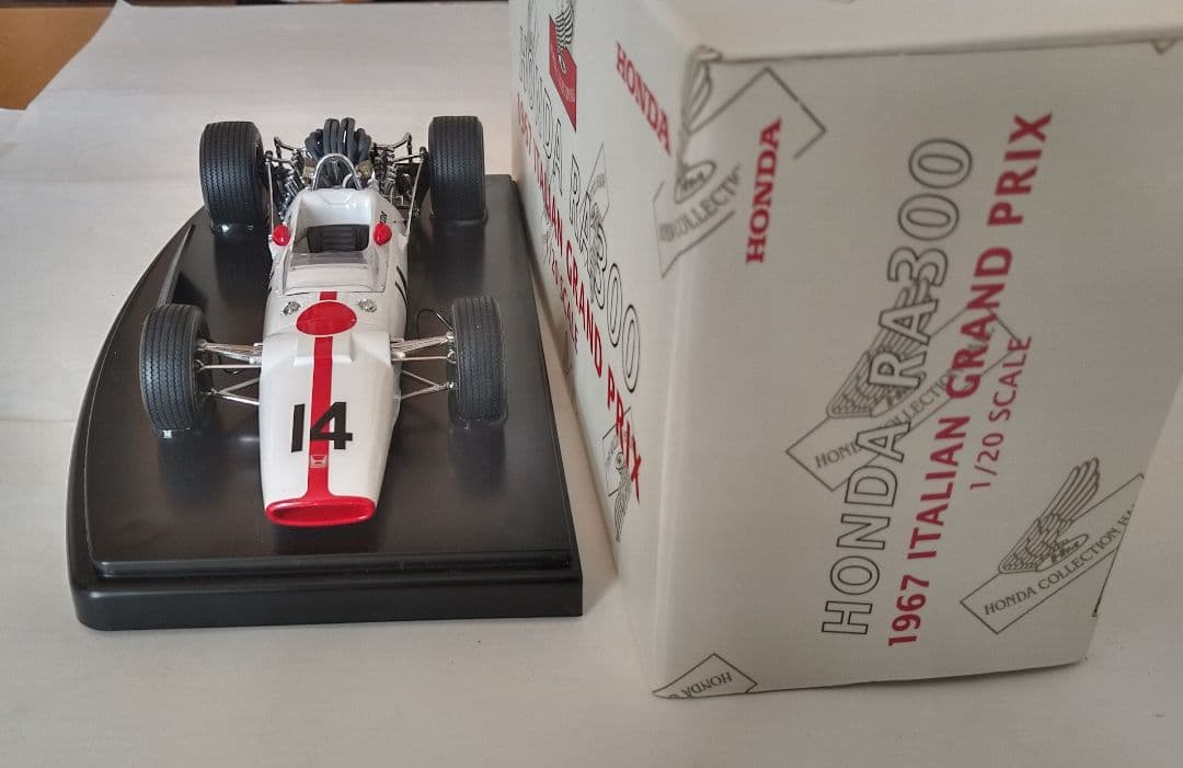 ホンダRA300 1967 ITLAN GRAND PRIX 1/20SCALE