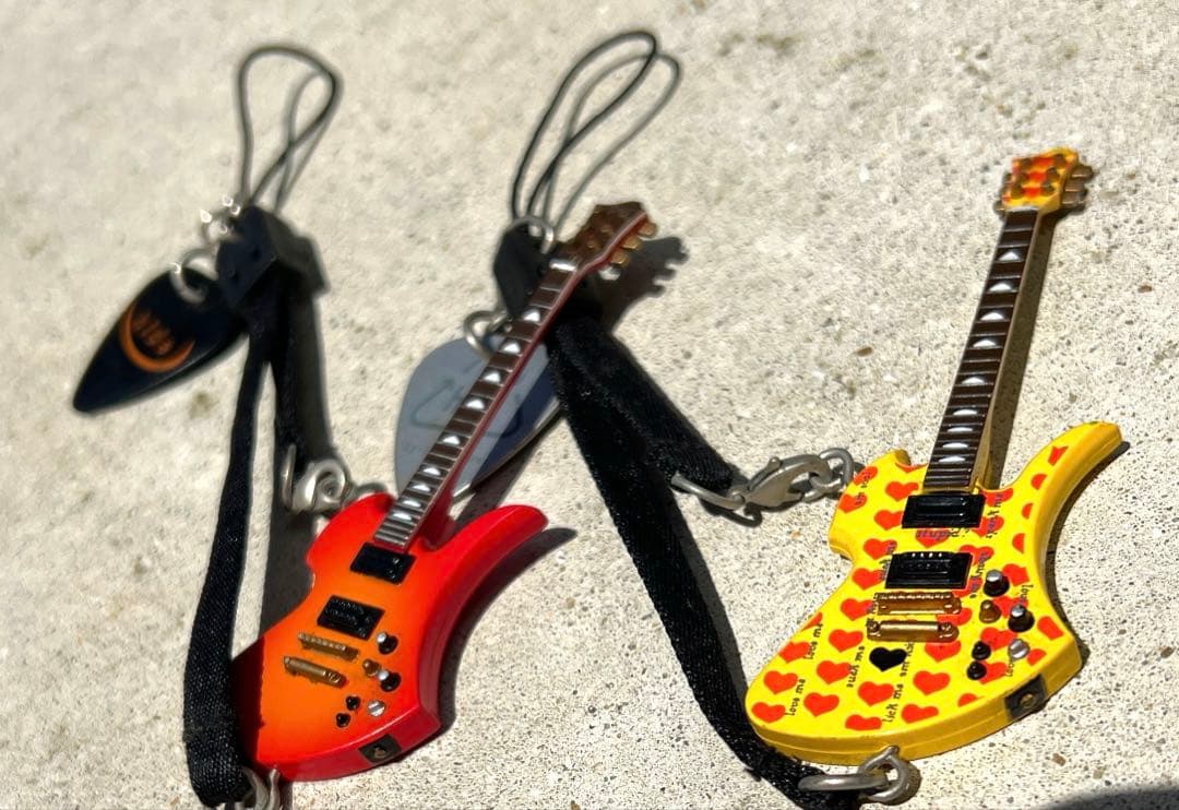 Burny MG-Jr.モッキンバード HIDE イエローハート