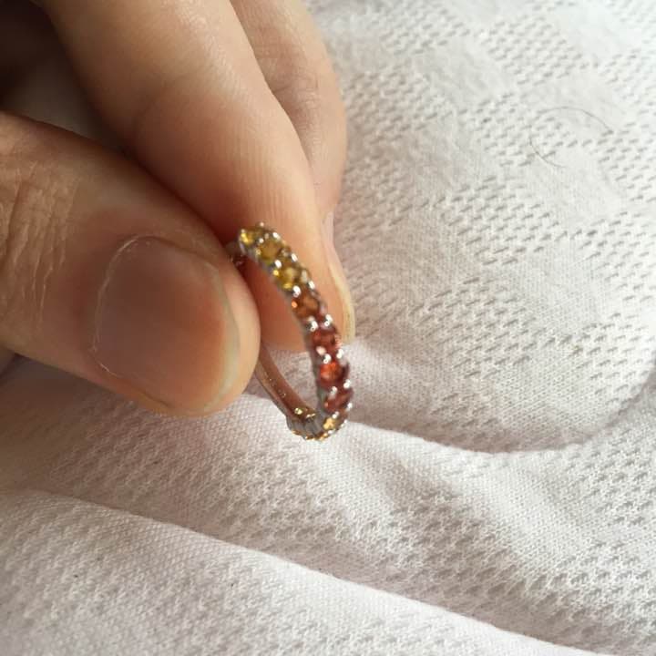 カラーサファイア