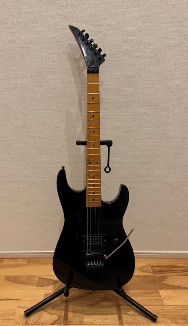 Fernandes STJタイプ　リバースヘッド