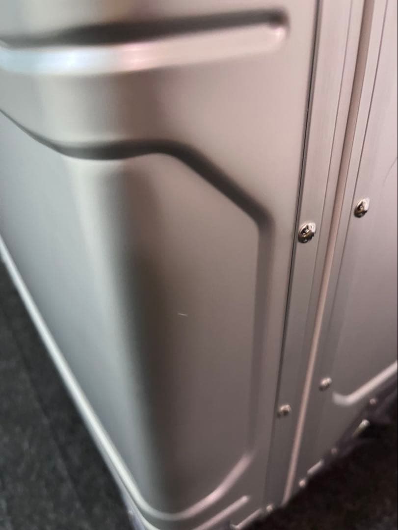 ZERO HALLIBURTON 2輪アルミキャリーケース