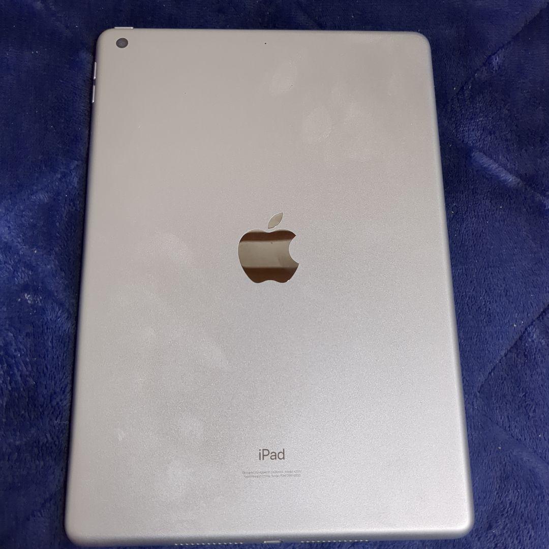 Apple iPad (第8世代) 本体