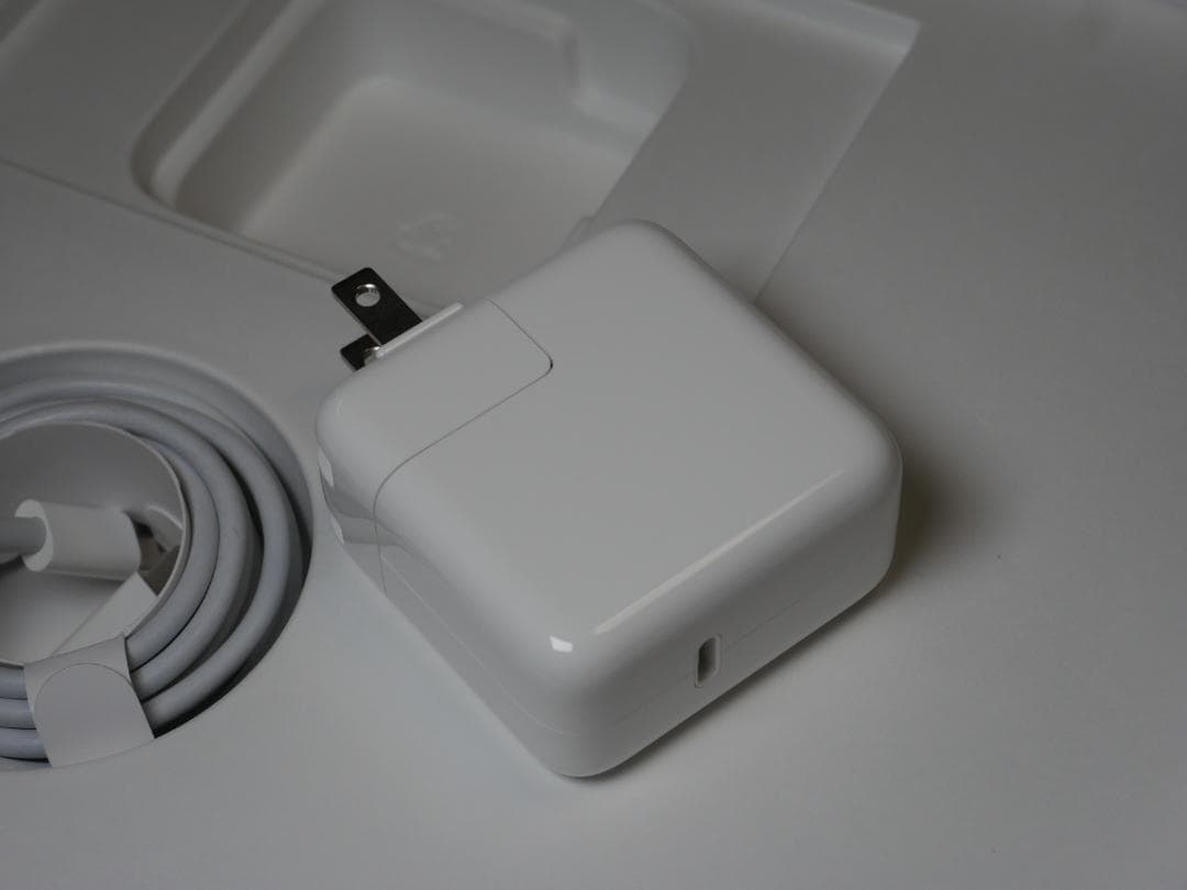 Apple MacBook Air(M1) 16GB/1TB バッテリー97%