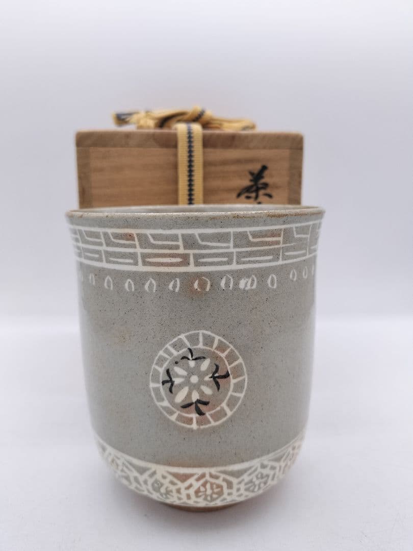 c426 筒茶碗 狂言袴 韓国廣州窯 朴富 木箱 茶道具 古物