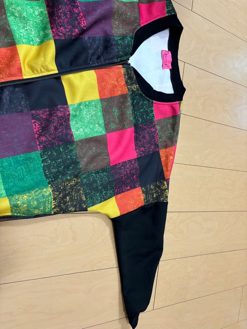 Yuan Yoyo カラフルチェックジップアップジャケット　日本に3着限定品