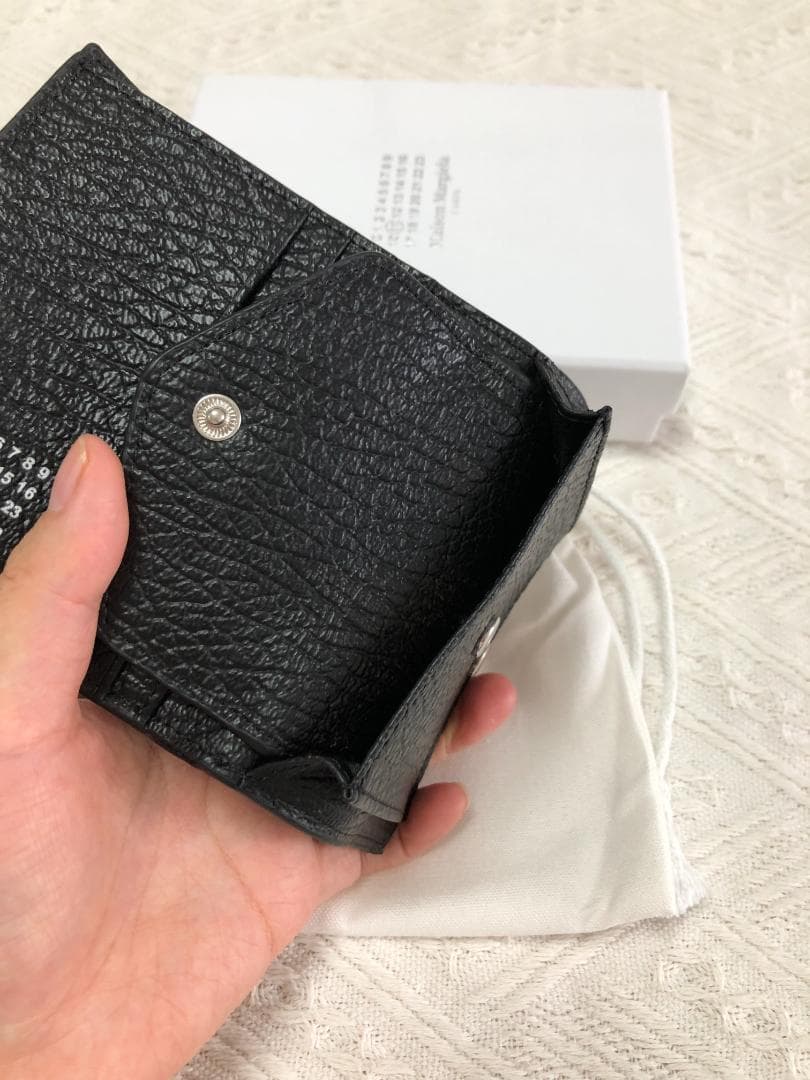 黒　二つ折り財布　匿名配送