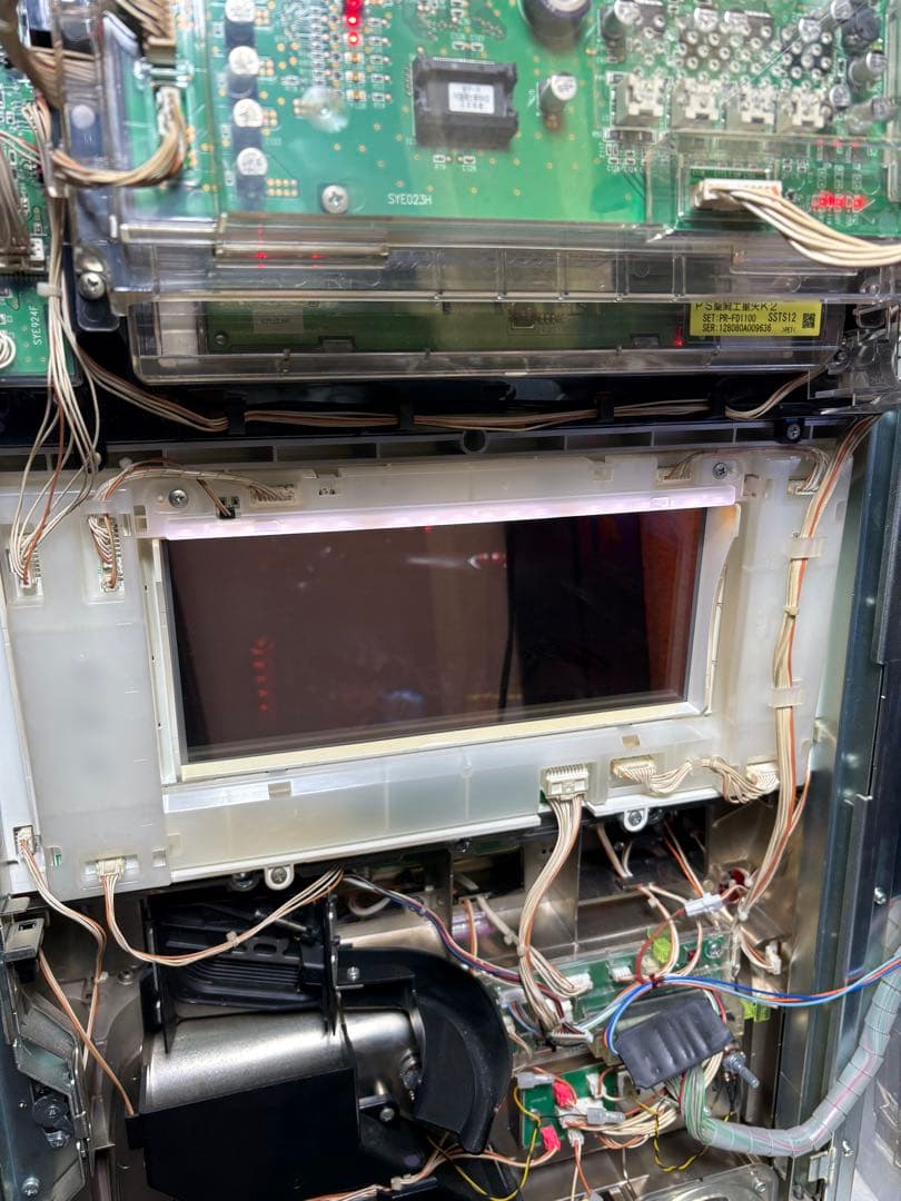 パチスロ聖闘士星矢ＫＫ（三洋）不要機付き　自宅まで発送OK