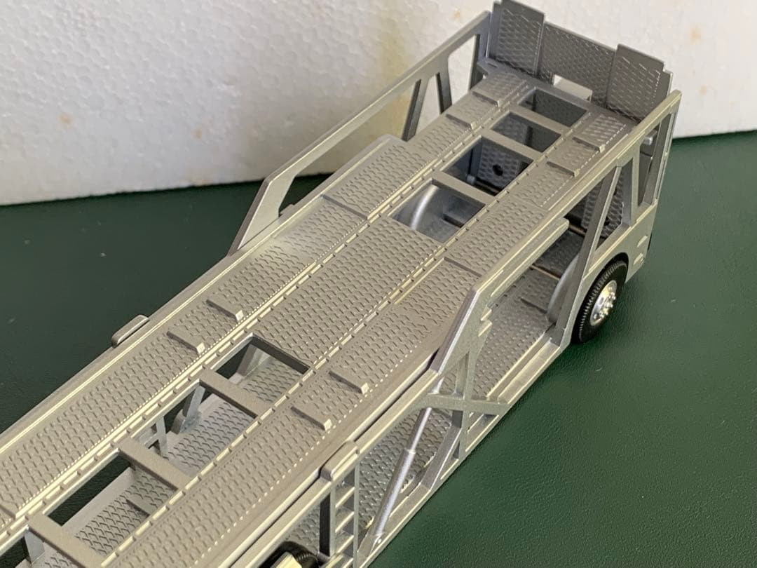 トミカリミテッドヴィンテージネオ 日野HE366 カートランスポーター