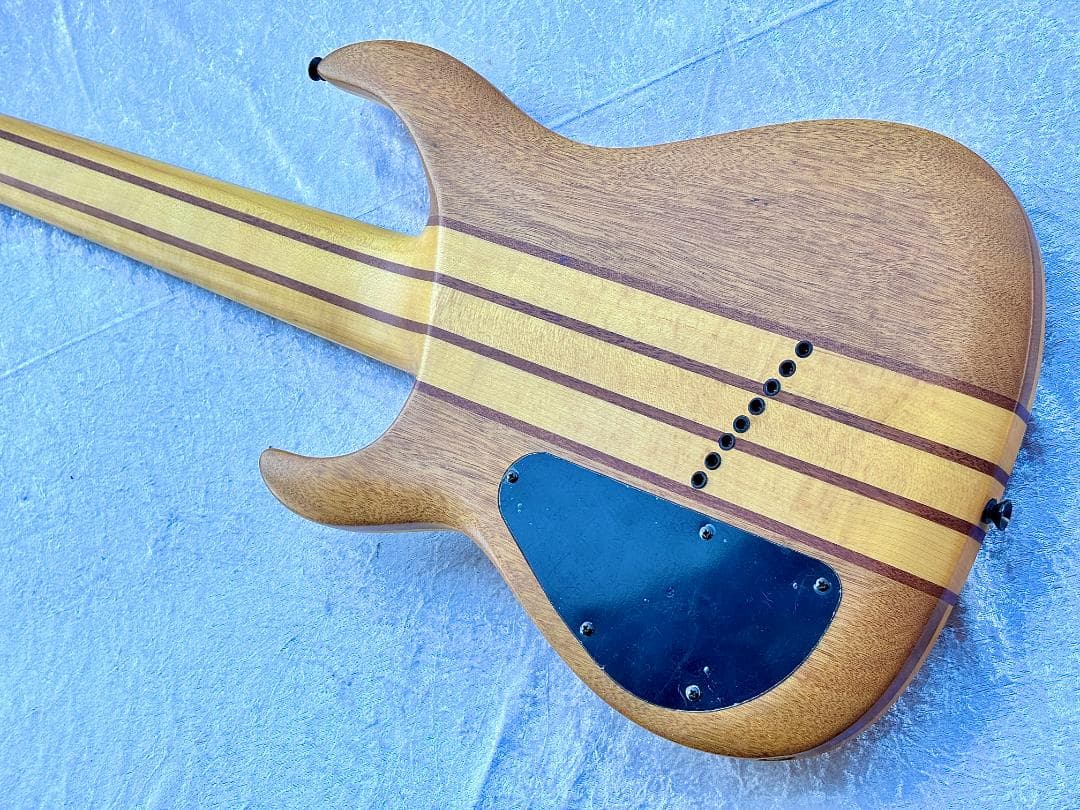 N34 gfc GNRF8-300 Satin NA BURL エレキギター