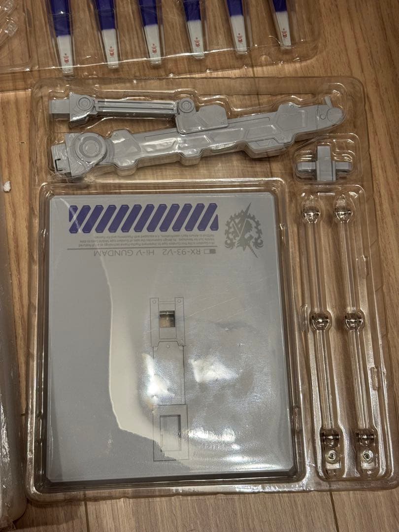 【一部開封済】メタルビルド Hi-νガンダム・ハイパーメガバズーカランチャー