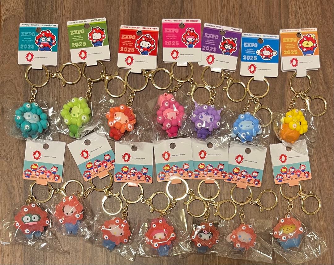 サンリオ　ミャクミャク　推しカラー　クリア　キーホルダー　コンプ　コンプリート