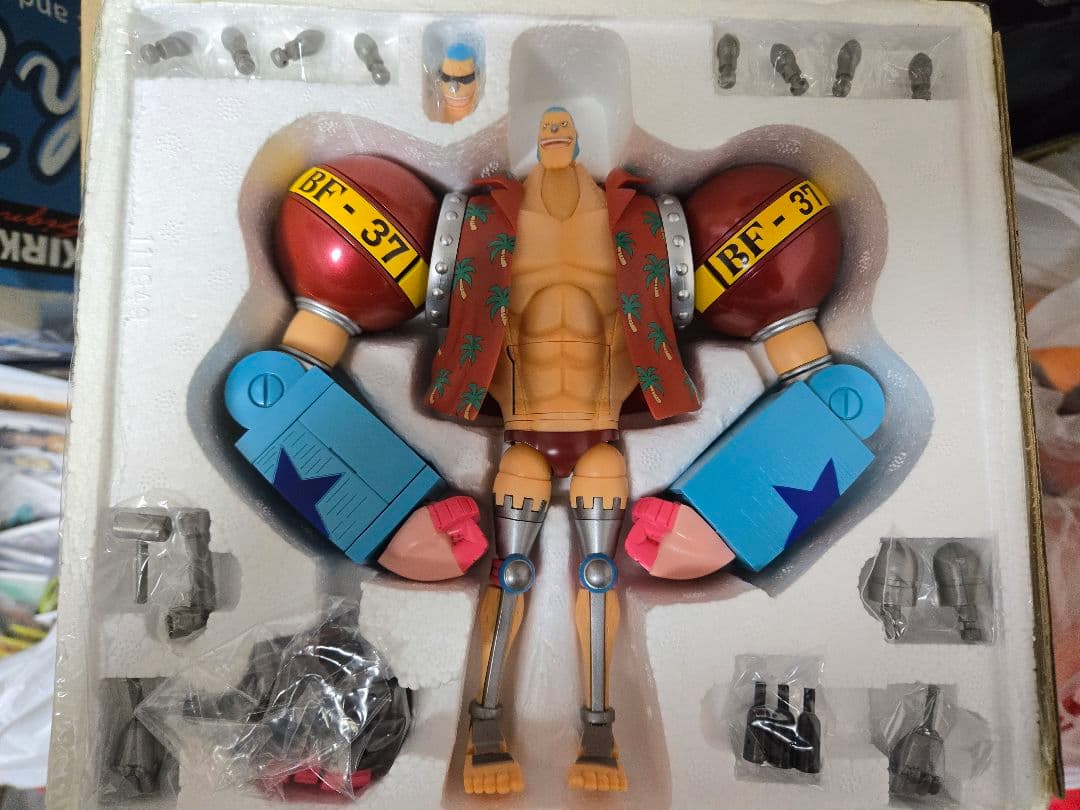 超合金 FRANKY BF-37 フィギュア　フランキー　ワンピース