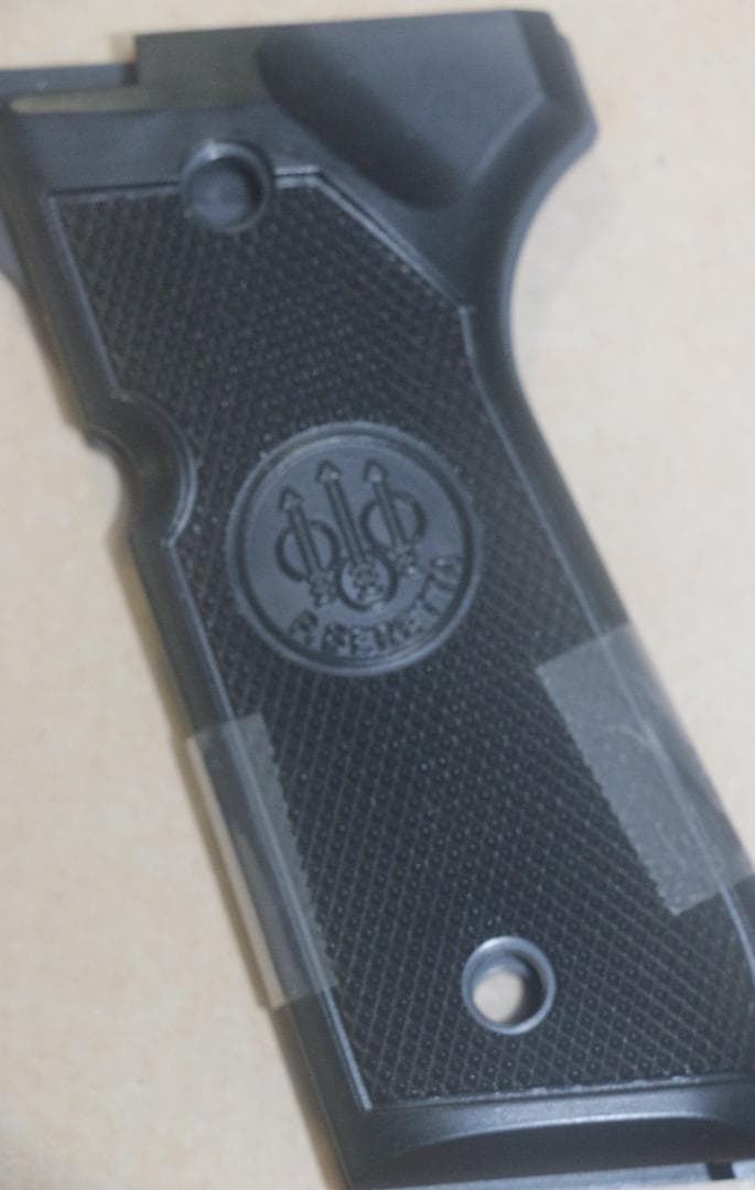 MGC製HW樹脂モデルガン ベレッタＭ９２ＦＳ湾岸戦争限定モデル SPG合法品