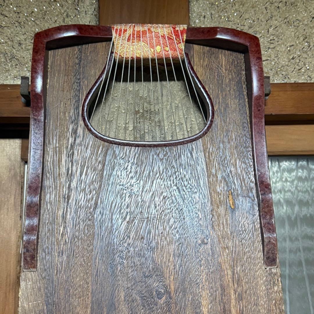 【極美品】　琴　和楽器　弦楽器 13弦　すだれ彫り