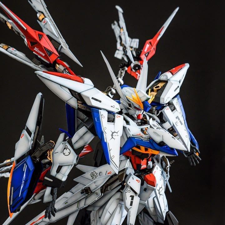 MG エクリプスガンダム＆マニューバストライカーパック【塗装・完成済みガンプラ】