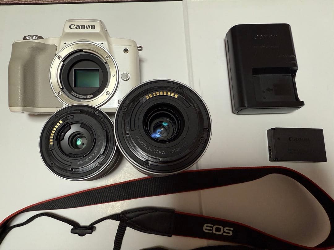 Canon(キャノン) EOS KissM ダブルズームキット