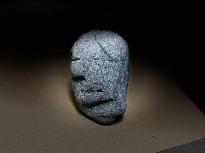 天然石　人面石　アート　ストーン