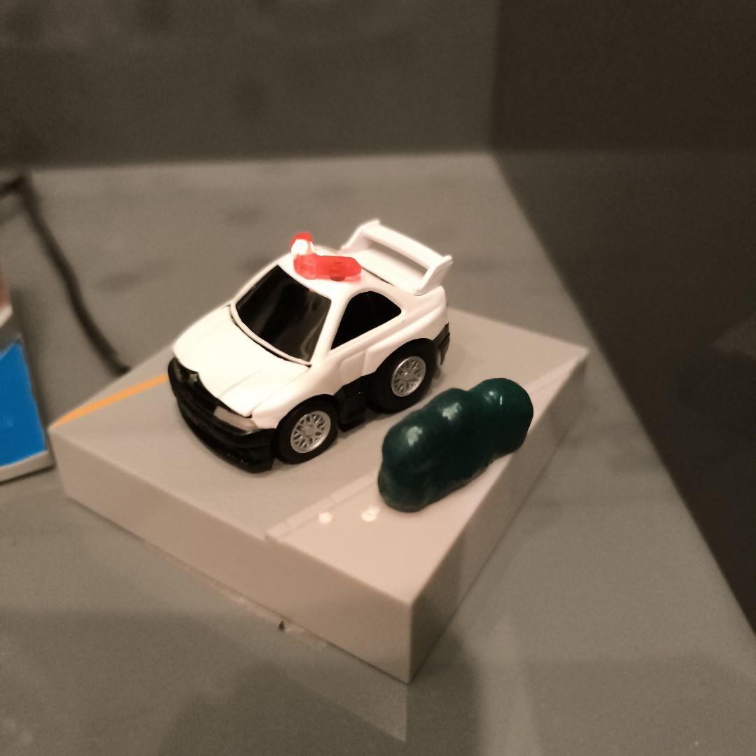 チョロＱアクリル製イルミネーションスイッチ付きケースとイルミネーションチョロQ