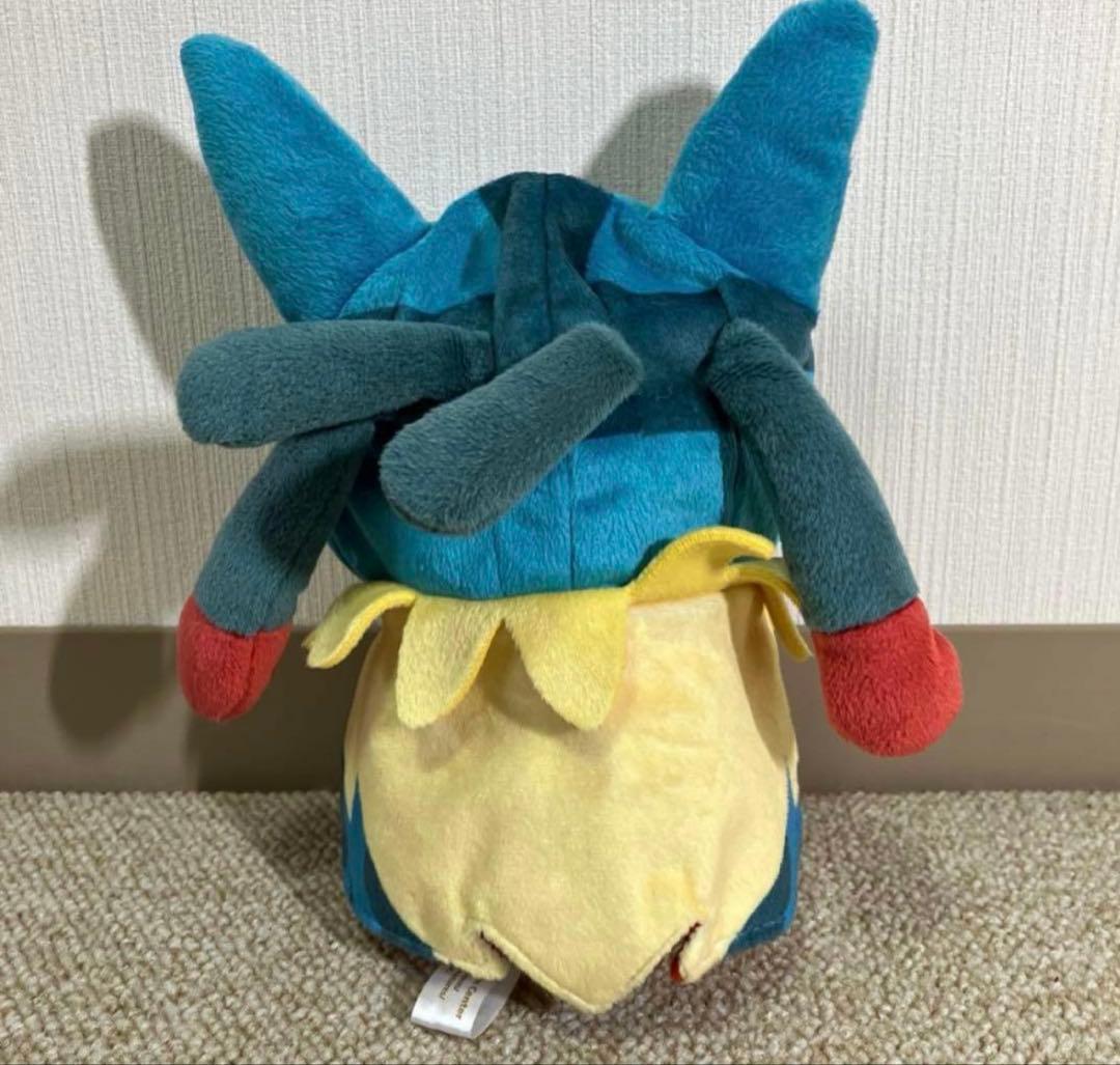 希少　ポケモンセンター　ピカチュウ　メガルカリオ　ぬいぐるみ　公式