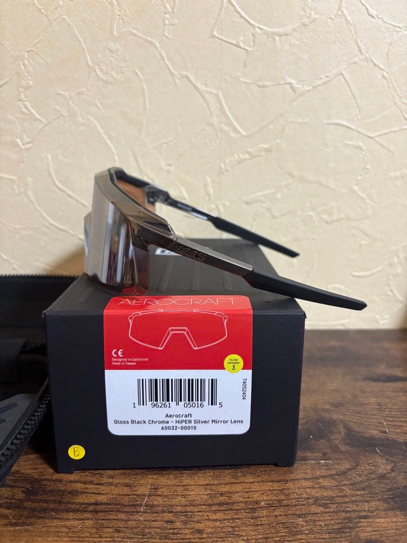 100% ワンハンドレッド　AEROCRAFTサングラス