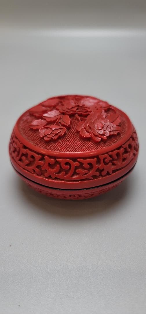 茶道具 唐物 堆朱 刻花紋 香合
