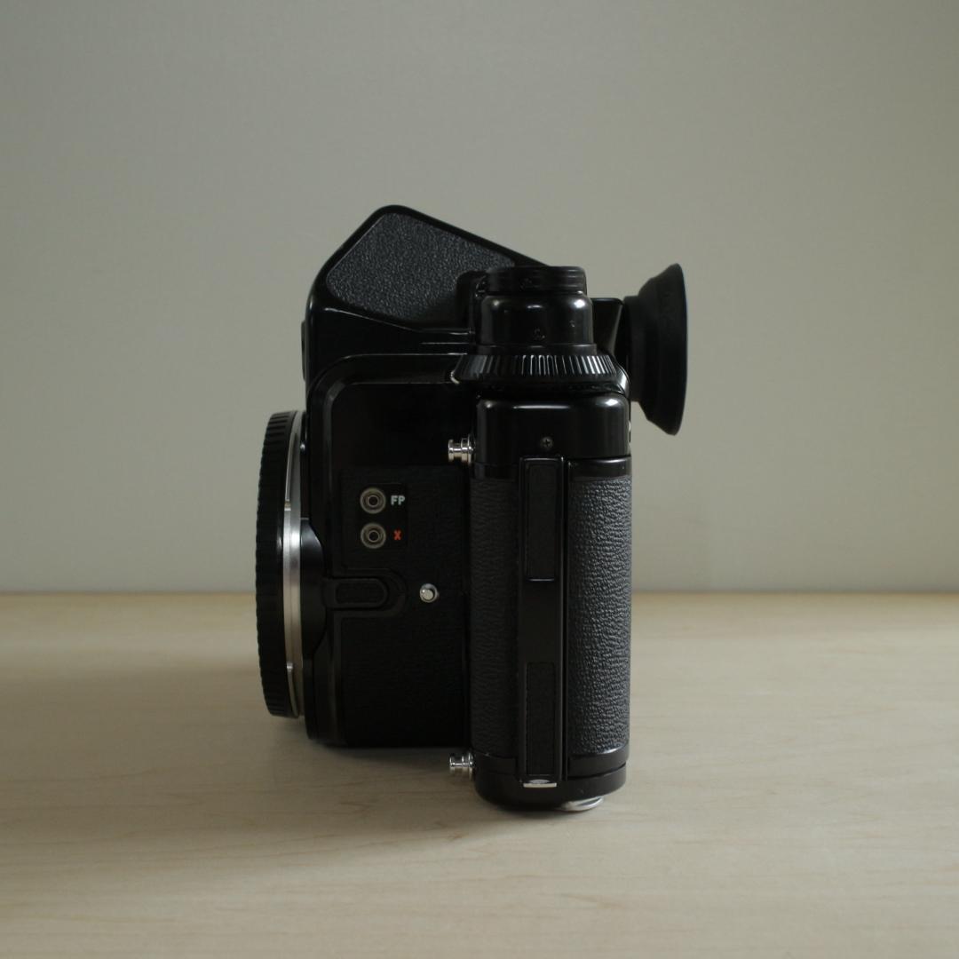 Pentax 6×7 TTL ボディ ミラーアップ付き / ペンタックス 67