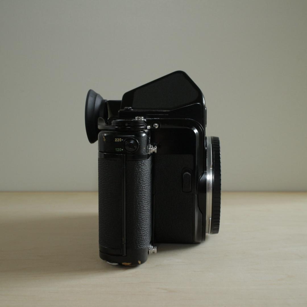Pentax 6×7 TTL ボディ ミラーアップ付き / ペンタックス 67
