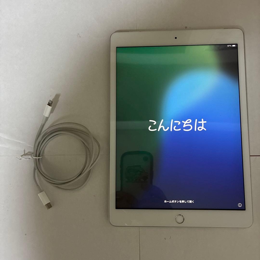 【最終値下げ】iPad (第８世代) Wi-Fi + Cellular