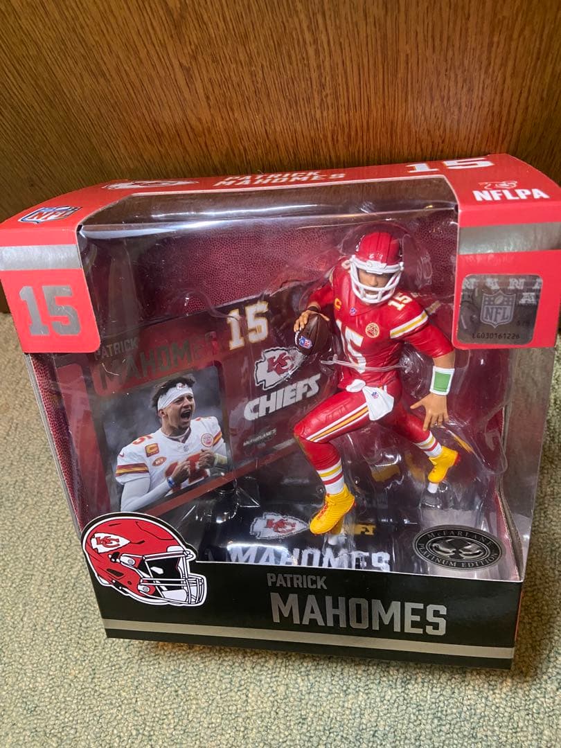 セール！マクファーレン NFL 7インチ パトリック・マホームズ chase 赤