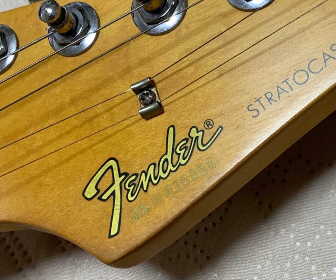 Fender Japan フェンダー STRATOCASTER エレキギター