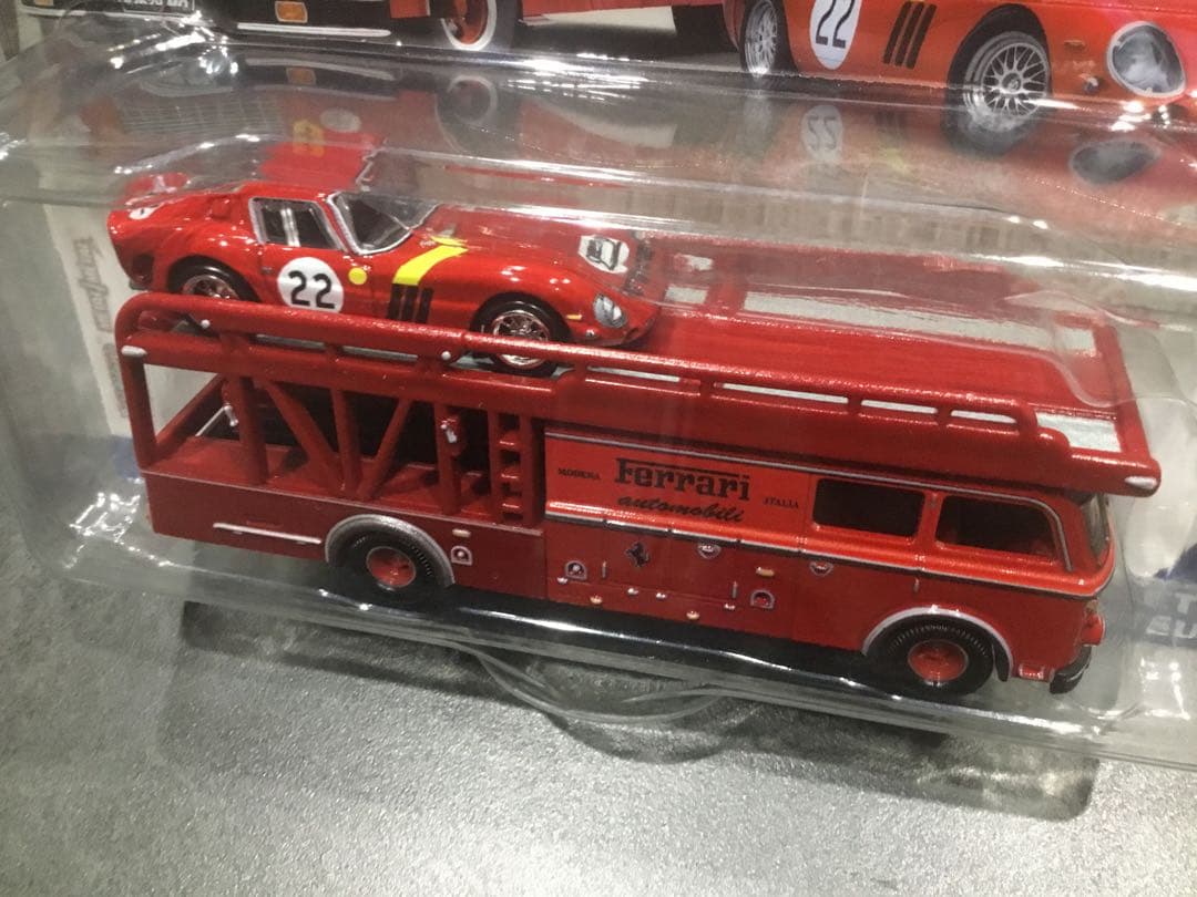 ホットウィール トランスポート フェラーリセット 250GTO F50