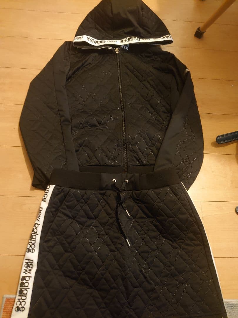 n*o様 New Balance ジャケット＆スカート セットアップ