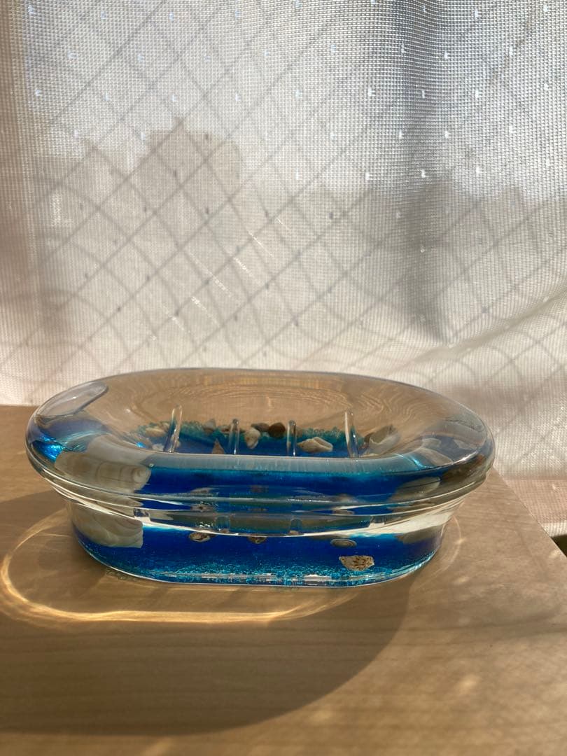 ソープディッシュ2個と歯ブラシ立て1個　1個売りは3000円、3個なら8000円