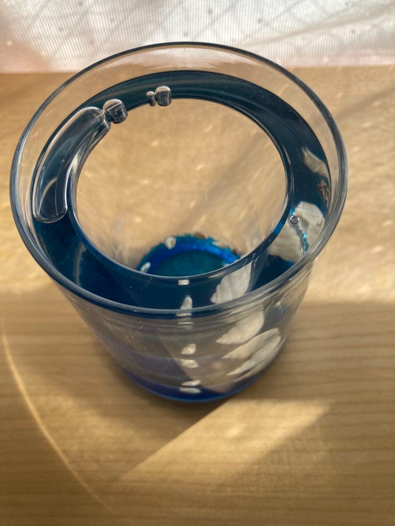 ソープディッシュ2個と歯ブラシ立て1個　1個売りは3000円、3個なら8000円