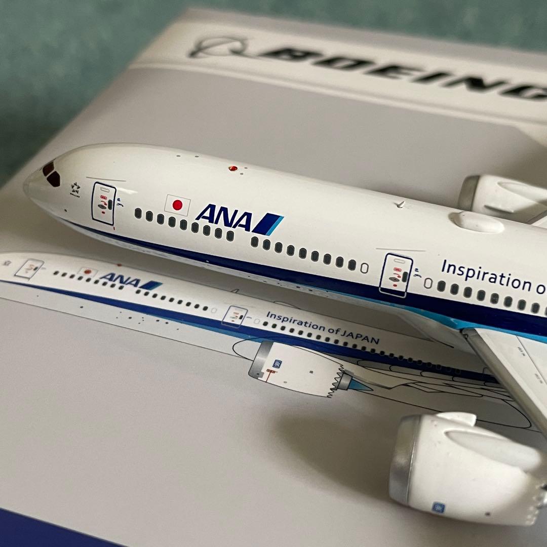 ANA 787-10 全日空 JA900A av スタンド付き 1:400