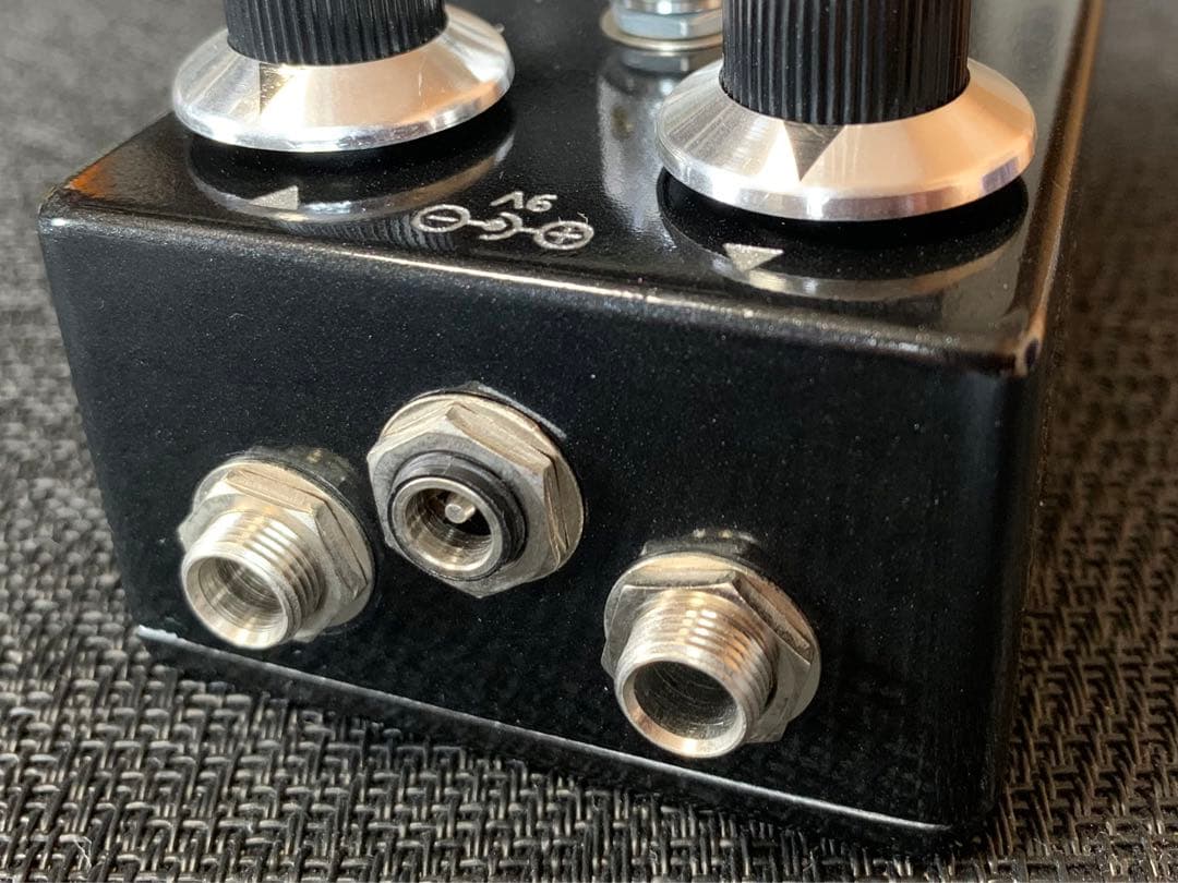 EarthQuaker Devices Black Ash クローン