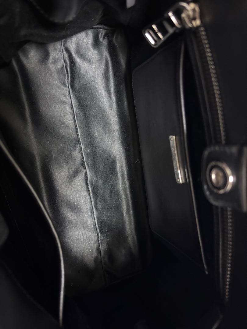 ぴーにゃ miumiuマテラッセ ナッパクリスタル ブラック　付属品あり