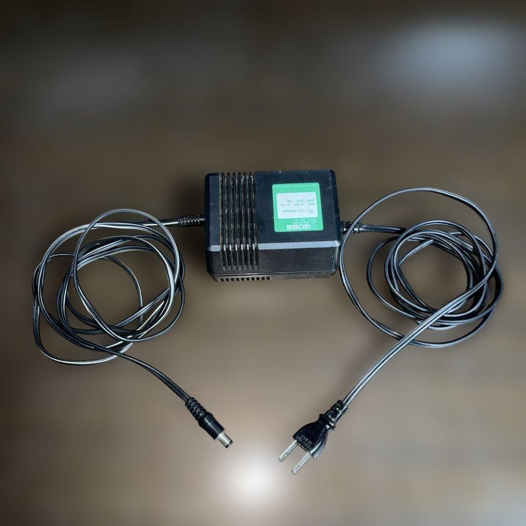 BOSS SE-70 アダプター付属