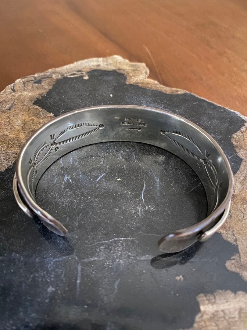 マイケルローアンホース　バングル　ナバホ