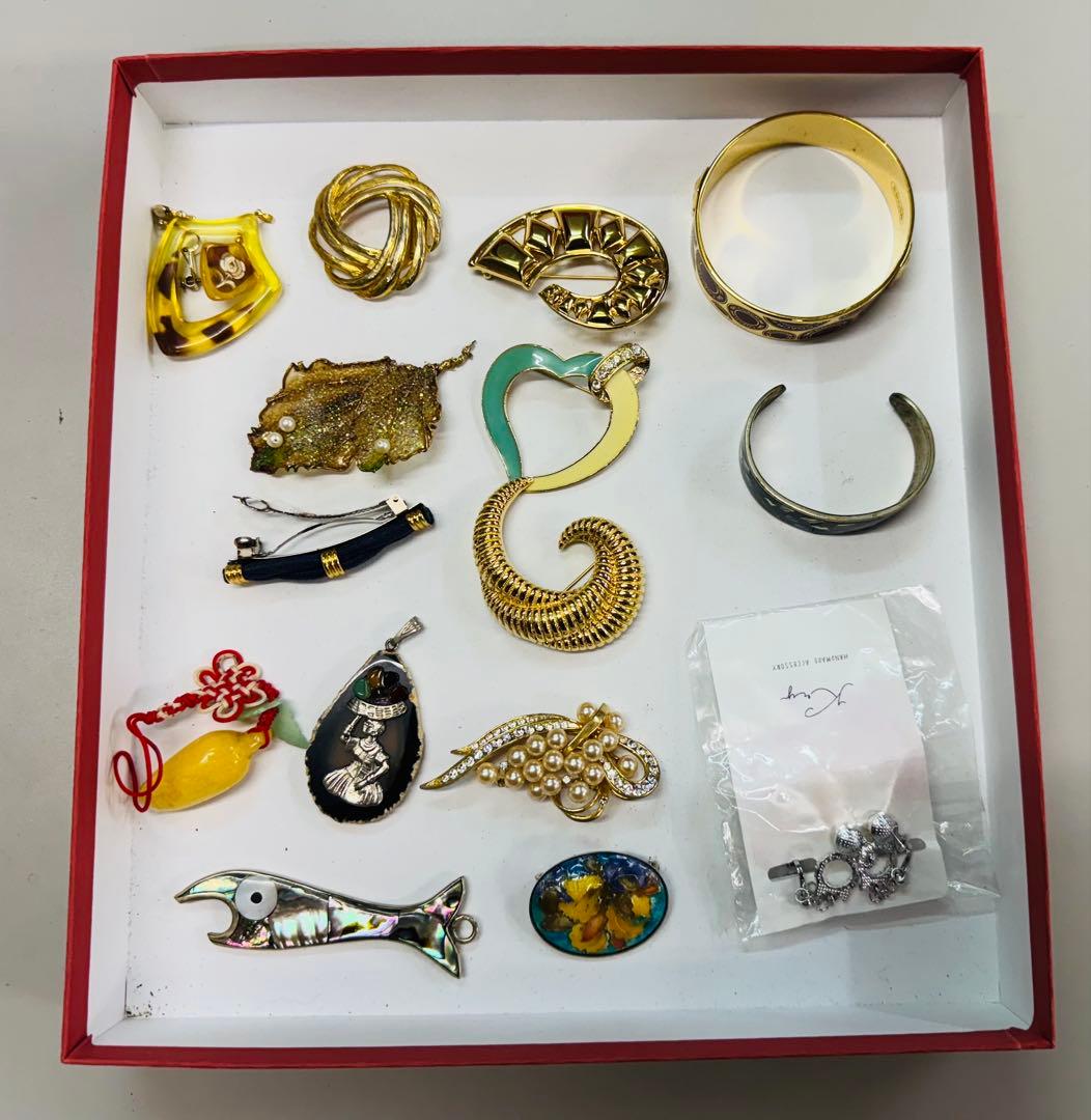 W*E様 約4キロ　アクセサリー　まとめ売り