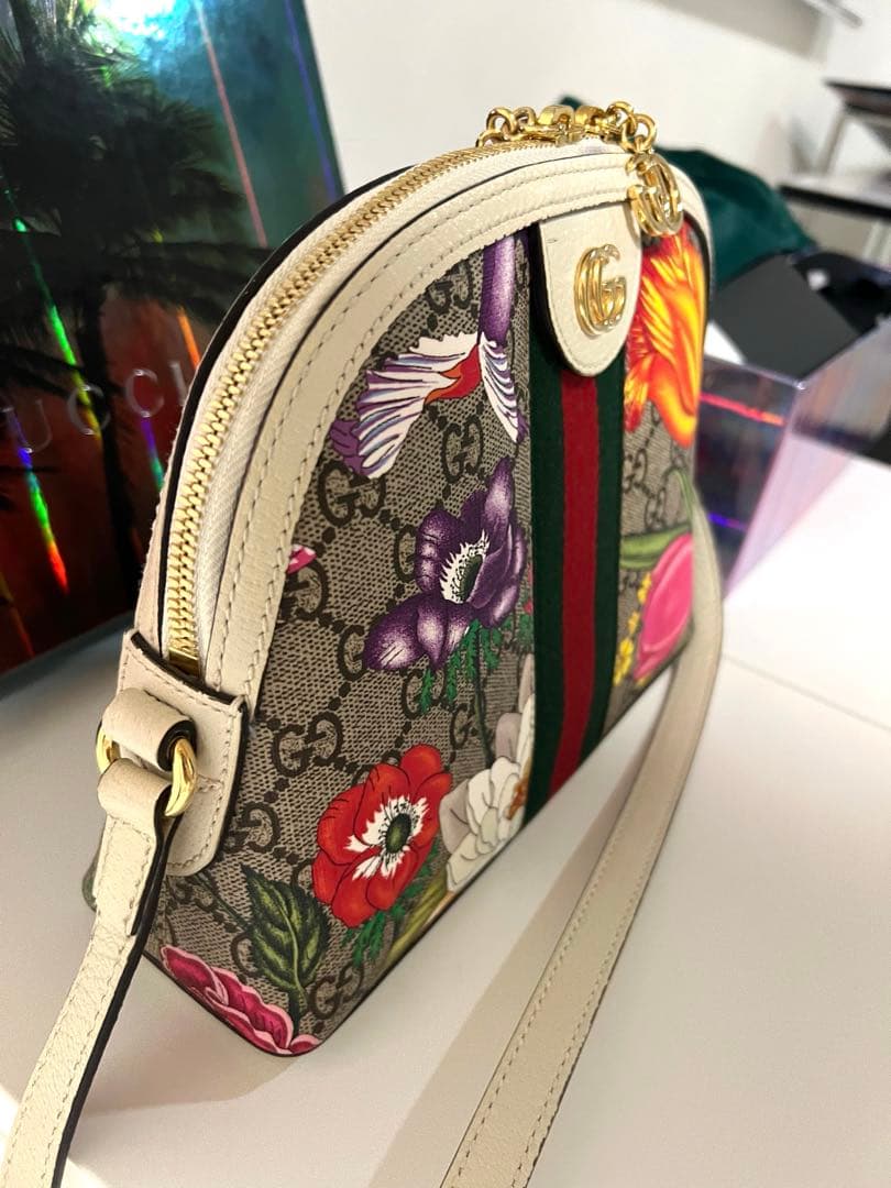 グッチ　オフィディア　ショルダーバッグ　フローラ　花柄