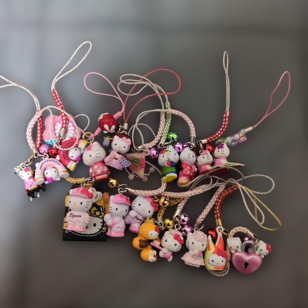 ハローキティ ご当地根付け100個まとめ売り　おまけ付き