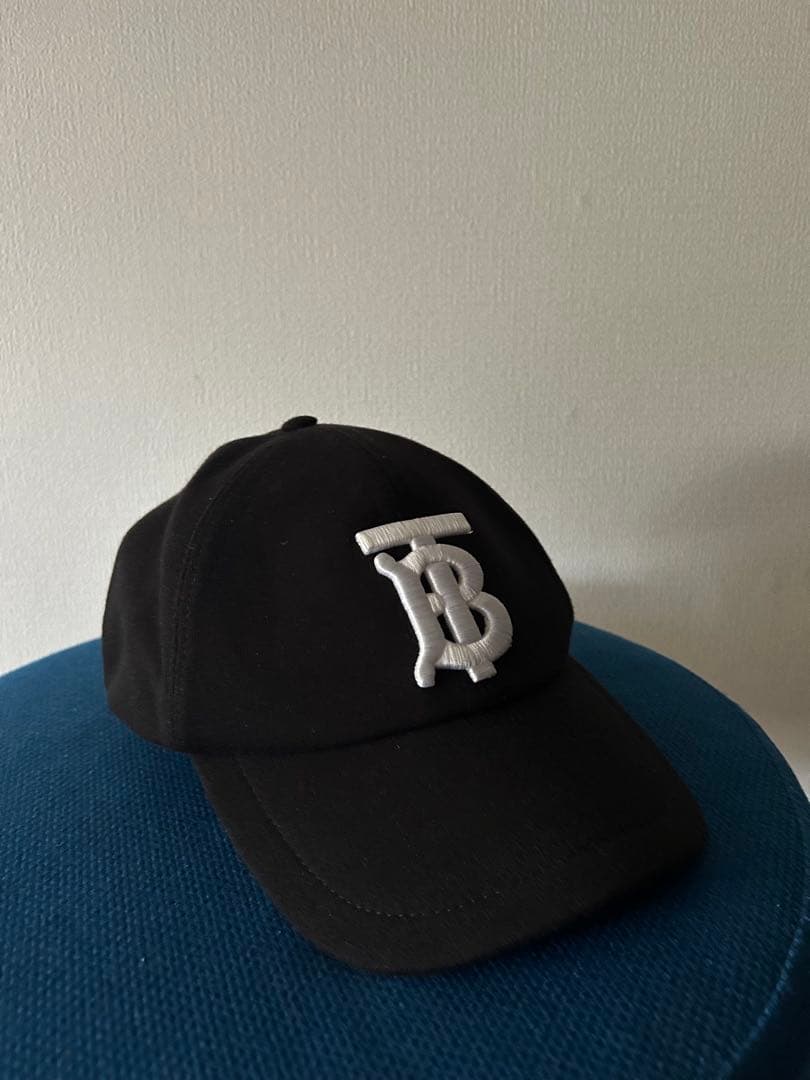 BURBERRY キャップ　厚手生地　フリーサイズ