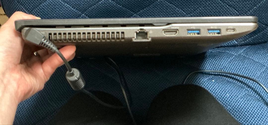 LIFEBOOK WAB/F FMVWFAB14 ノートPC 中古　送料込