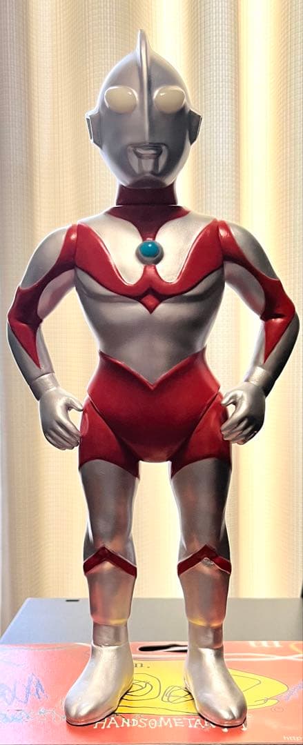 ハンサムタロウエム ウルトラマン 蓄光版 ツブラヤストアONLINE限定