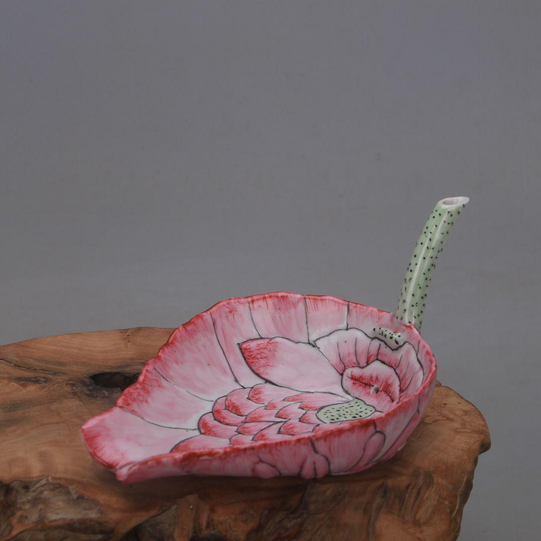 大清光緒34年蓮模様秋操杯 景徳鎮 陶磁器 装飾品 現代工芸品 美術品 置物