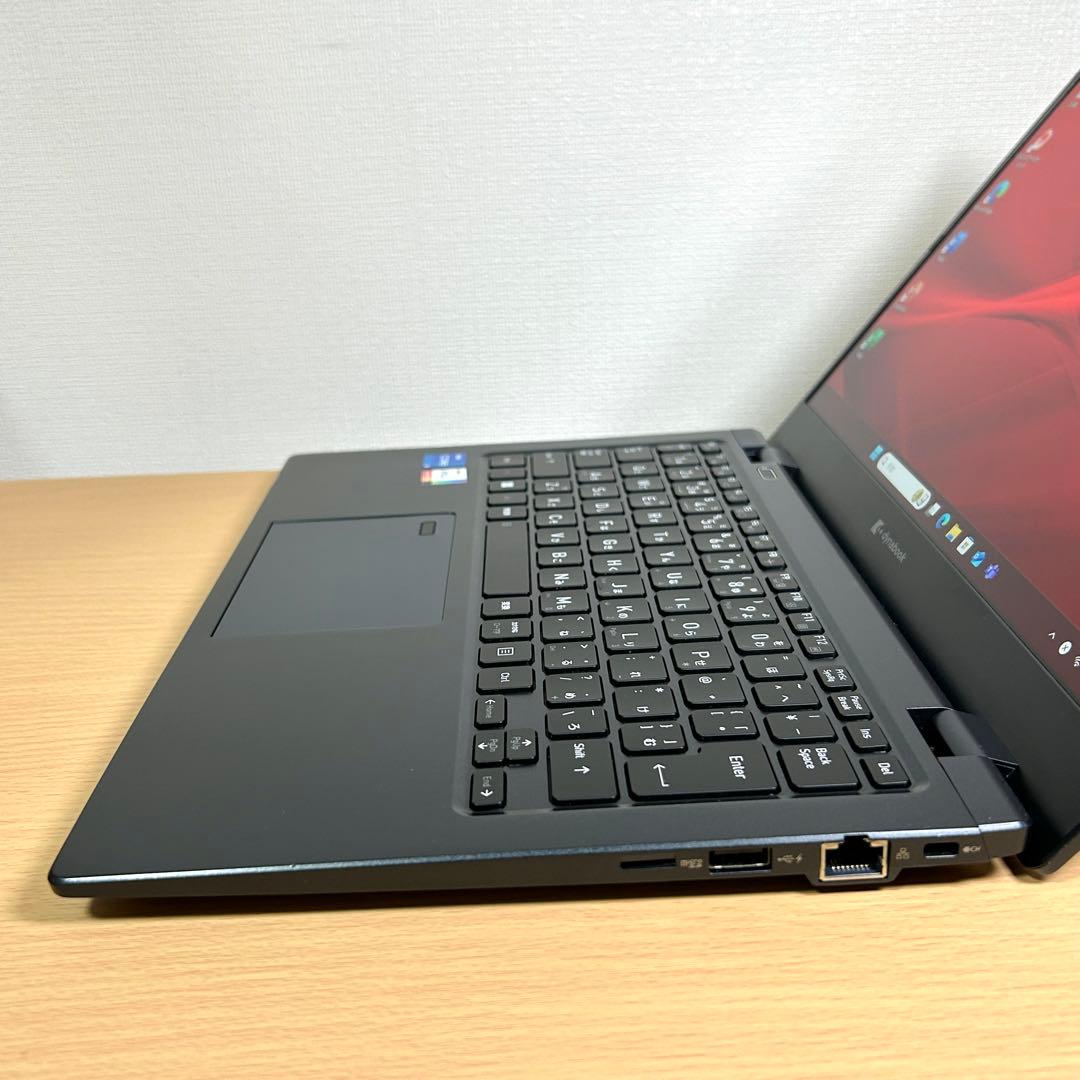 美品 東芝 TOSHIBA dynabook G83/HV 16GB オフィス